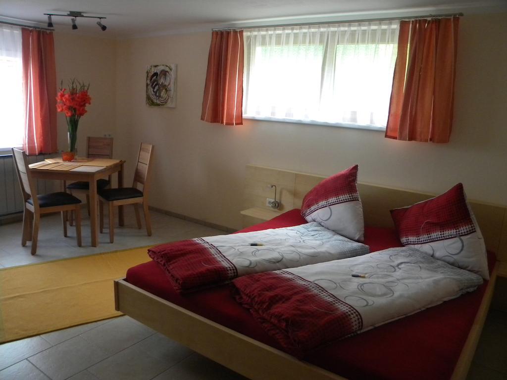 Appartement Haus Kinsperger à Klosterle am Arlberg Chambre photo