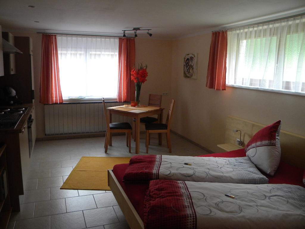Appartement Haus Kinsperger à Klosterle am Arlberg Chambre photo